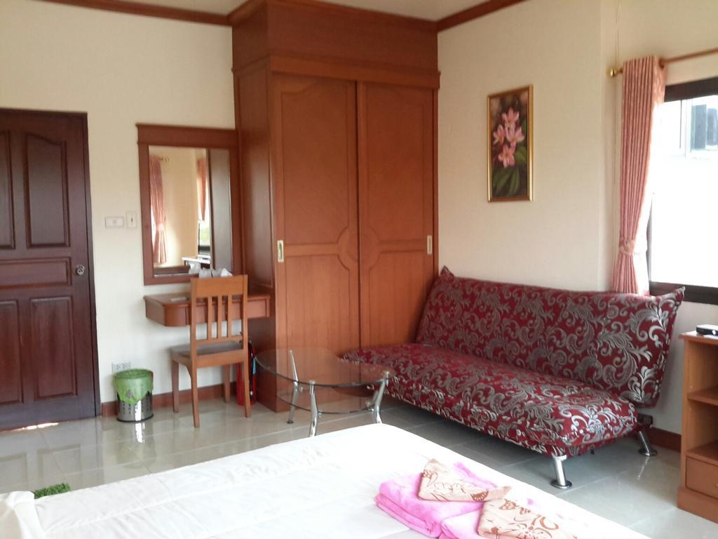 Donchai House Guest House& Cafe Чиангмай Екстериор снимка