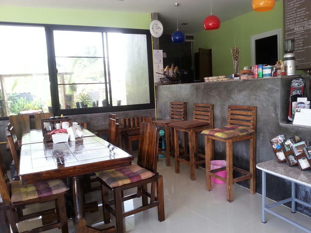 Donchai House Guest House& Cafe Чиангмай Екстериор снимка