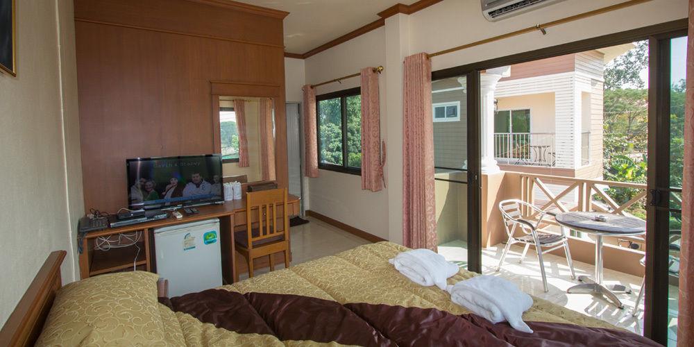 Donchai House Guest House& Cafe Чиангмай Екстериор снимка