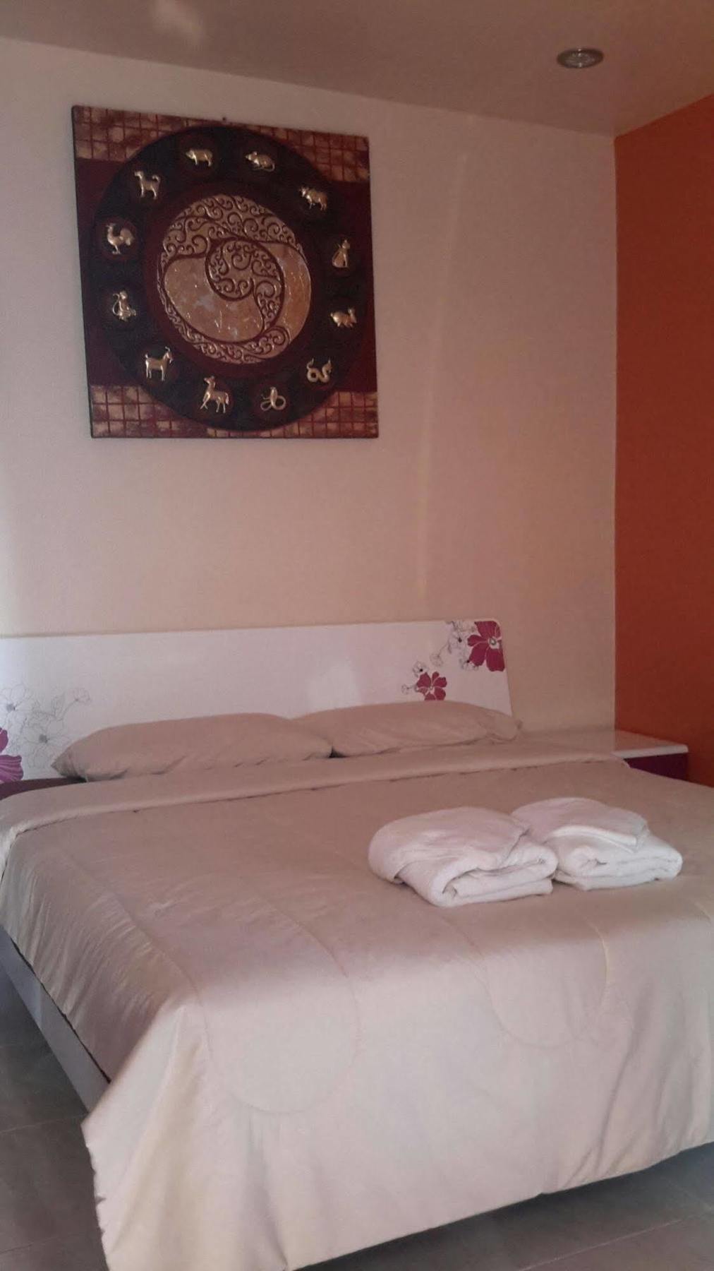 Donchai House Guest House& Cafe Чиангмай Екстериор снимка