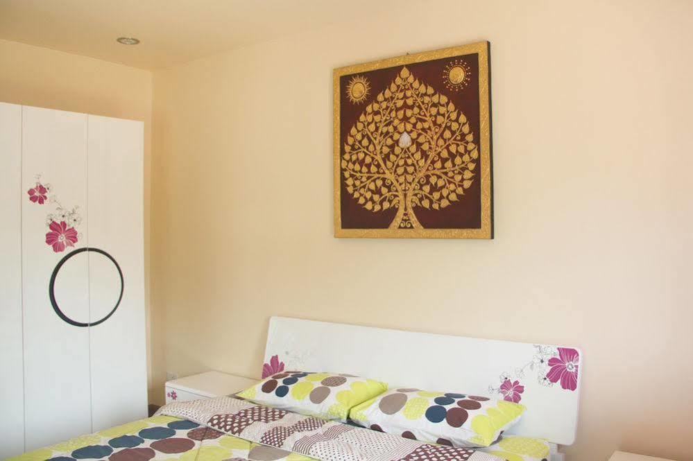 Donchai House Guest House& Cafe Чиангмай Екстериор снимка